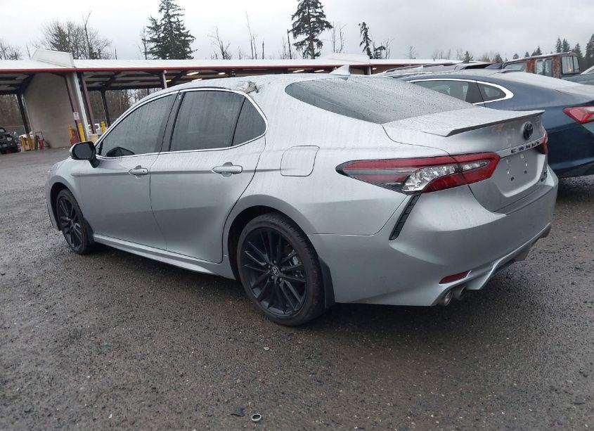 Photo 3 of 2024 Toyota Camry HYBRID XSE (VIN 4T1K31AK6RU626577)