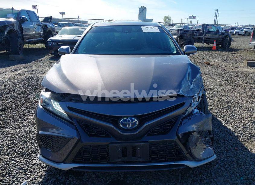 Photo 12 of 2022 Toyota Camry XSE HYBRID (VIN 4T1K31AK7NU586844)