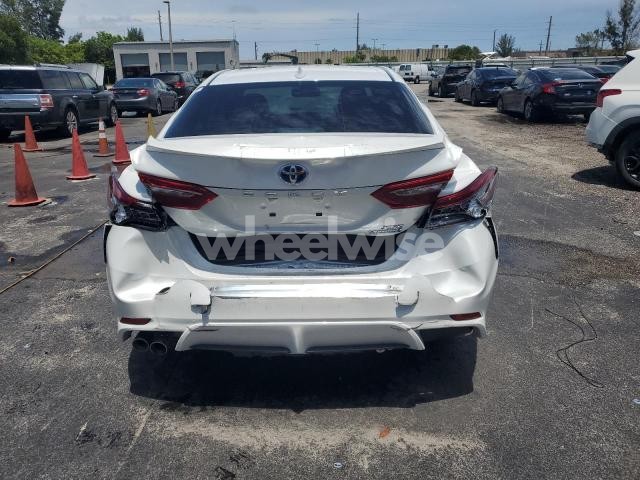 Photo 3 of 2024 TOYOTA CAMRY XSE (VIN 4T1K31AK7RU623767)