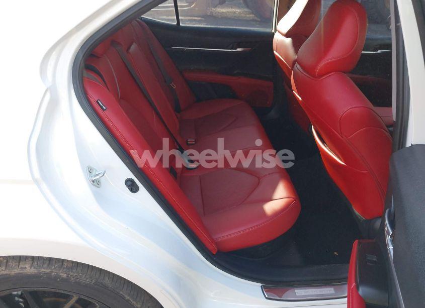 Photo 8 of 2021 Toyota Camry XSE HYBRID (VIN 4T1K31AK8MU560591)