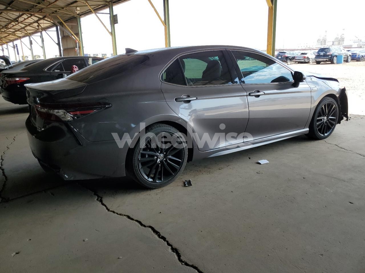 Photo 3 of 2021 TOYOTA CAMRY XSE (VIN 4T1K31AK8MU567797)