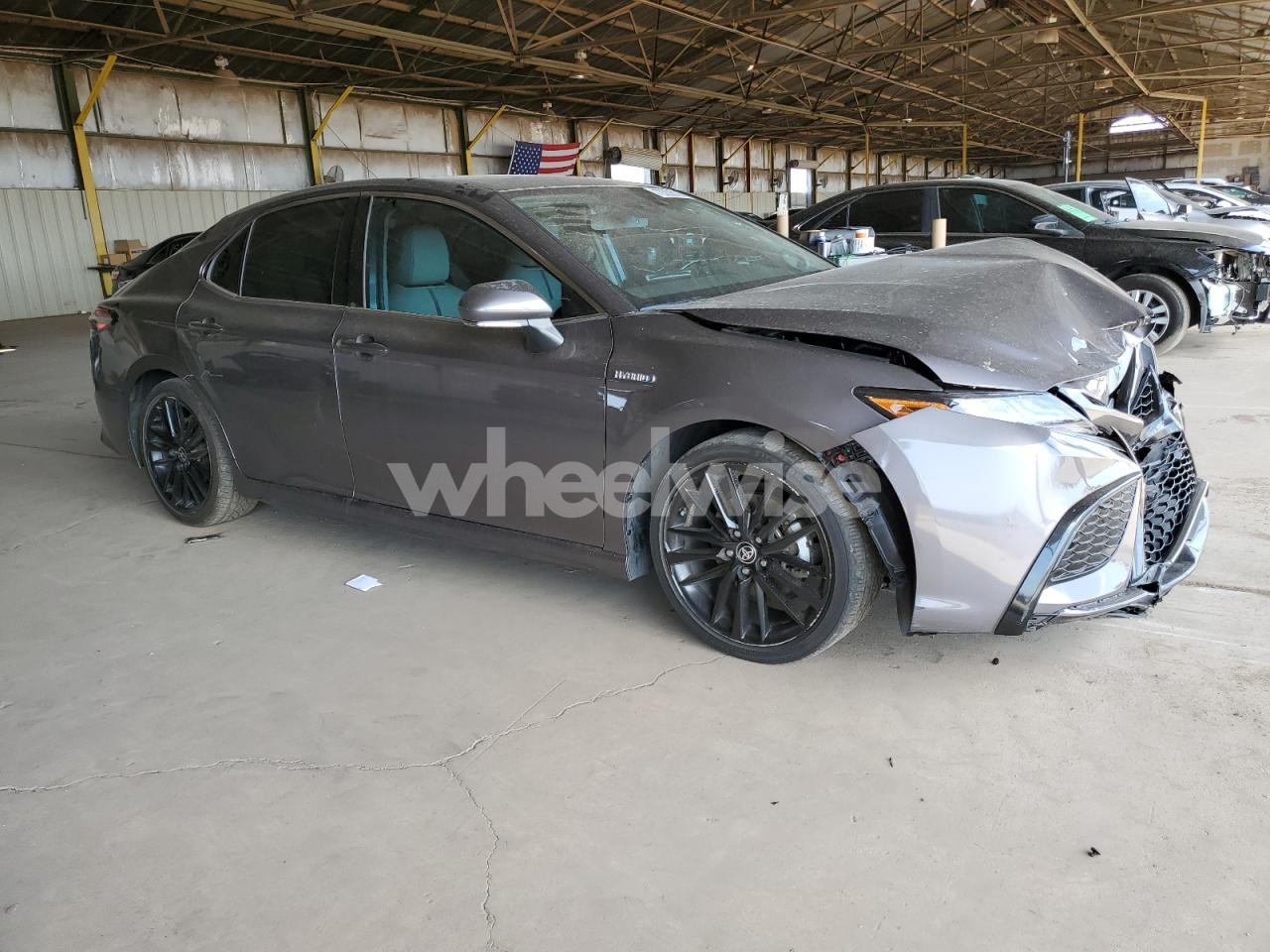 Photo 4 of 2021 TOYOTA CAMRY XSE (VIN 4T1K31AK8MU567797)