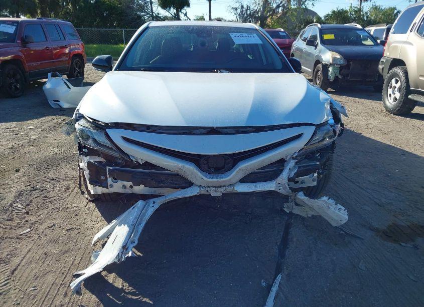 Photo 13 of 2022 Toyota Camry XSE HYBRID (VIN 4T1K31AK9NU572881)