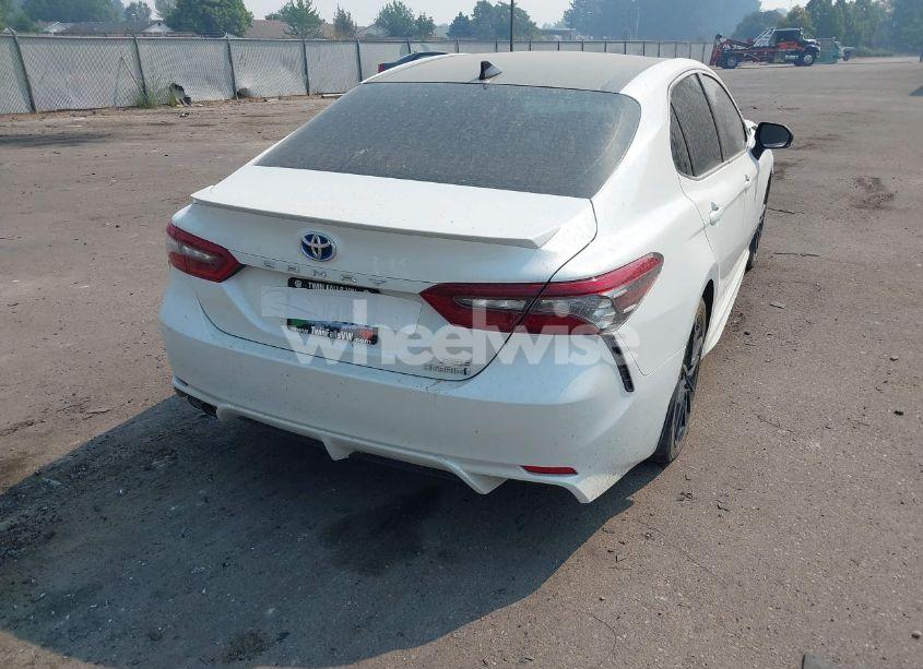 Photo 15 of 2022 Toyota Camry XSE HYBRID (VIN 4T1K31AK9NU573092)