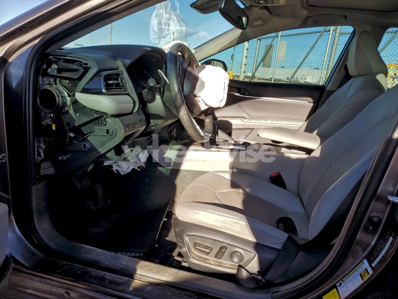 Photo 7 of 2022 TOYOTA CAMRY XSE (VIN 4T1K31AK9NU599966)