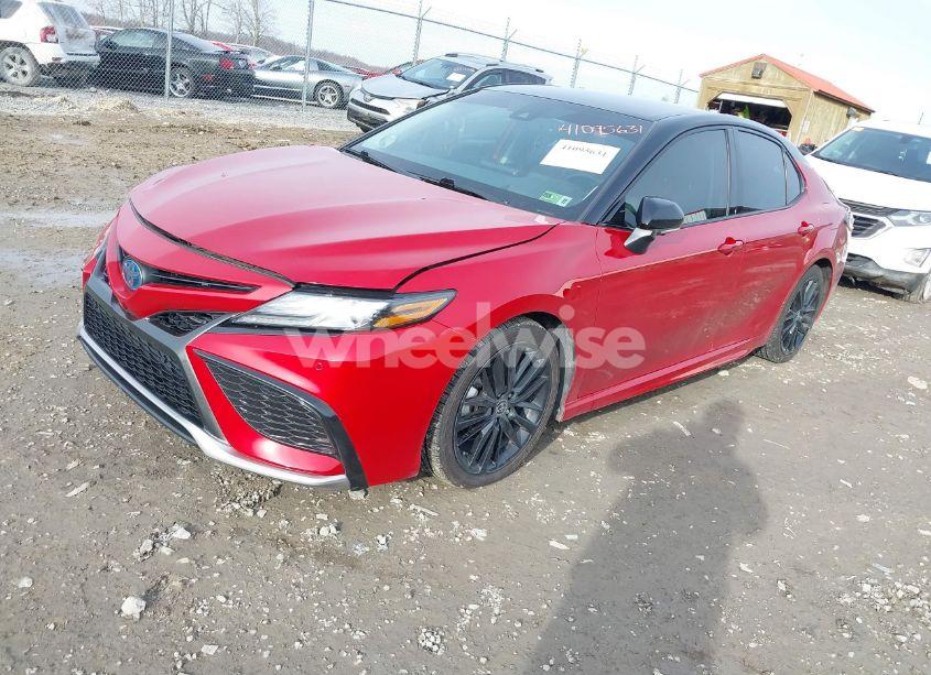Photo 2 of 2023 Toyota Camry XSE HYBRID (VIN 4T1K31AK9PU049881)