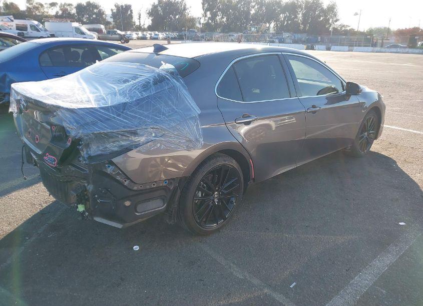 Photo 4 of 2023 Toyota Camry XSE HYBRID (VIN 4T1K31AK9PU606238)