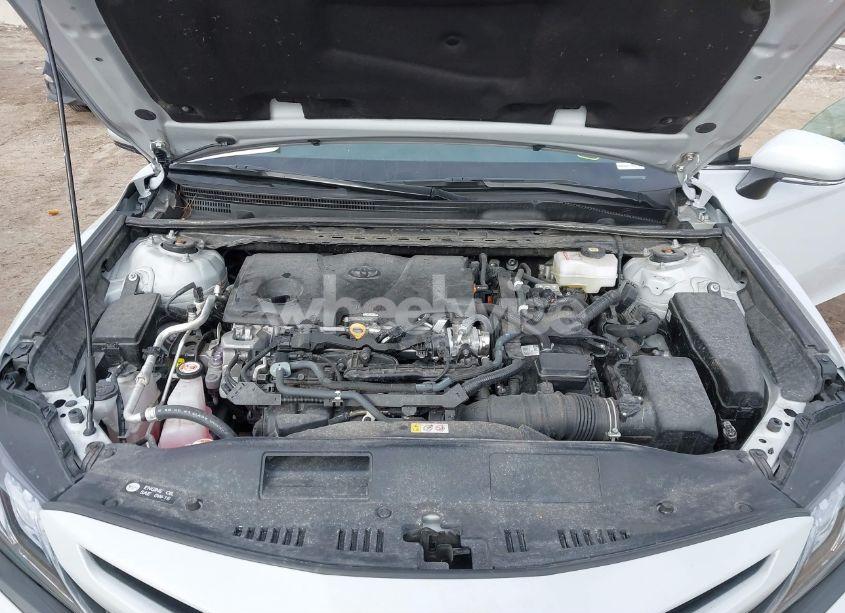 Photo 10 of 2024 Toyota Camry HYBRID XSE (VIN 4T1K31AKXRU060648)