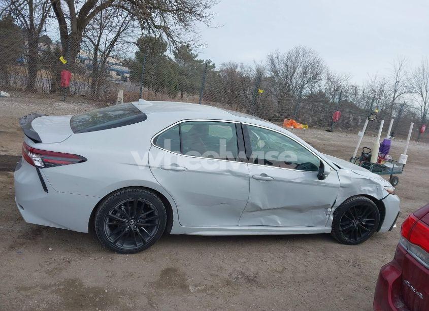 Photo 13 of 2024 Toyota Camry HYBRID XSE (VIN 4T1K31AKXRU060648)