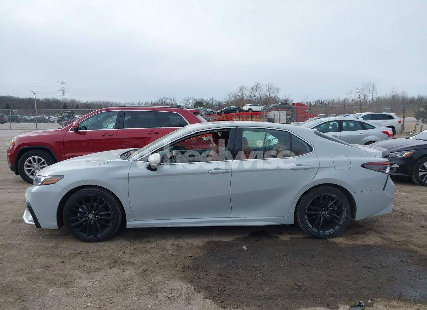 Photo 14 of 2024 Toyota Camry HYBRID XSE (VIN 4T1K31AKXRU060648)