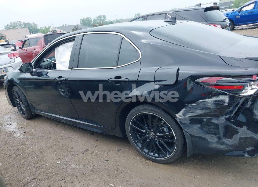 Photo 14 of 2024 Toyota Camry HYBRID XSE (VIN 4T1K31AKXRU629028)