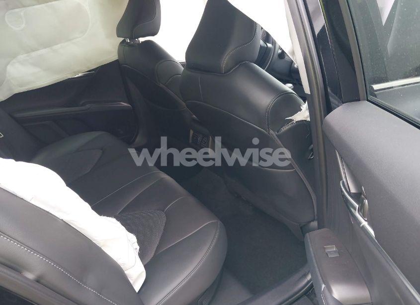 Photo 8 of 2024 Toyota Camry HYBRID XSE (VIN 4T1K31AKXRU629028)