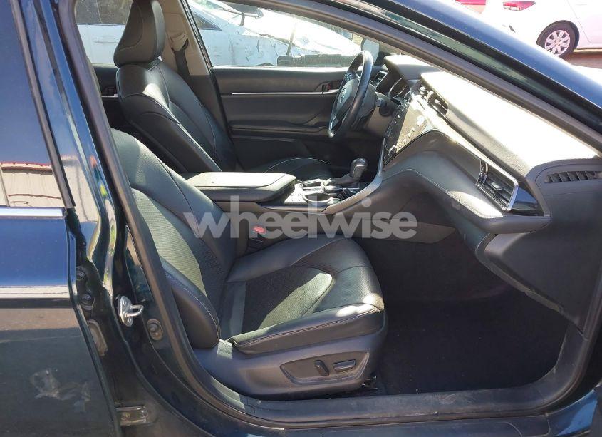 Photo 5 of 2020 Toyota Camry XSE (VIN 4T1K61AK0LU320375)