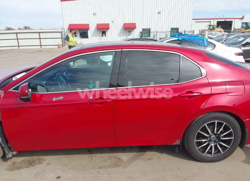 Photo 15 of 2020 Toyota Camry XSE (VIN 4T1K61AK0LU341520)