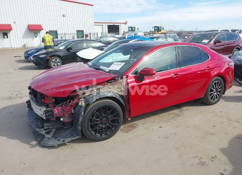 Photo 2 of 2020 Toyota Camry XSE (VIN 4T1K61AK0LU341520)