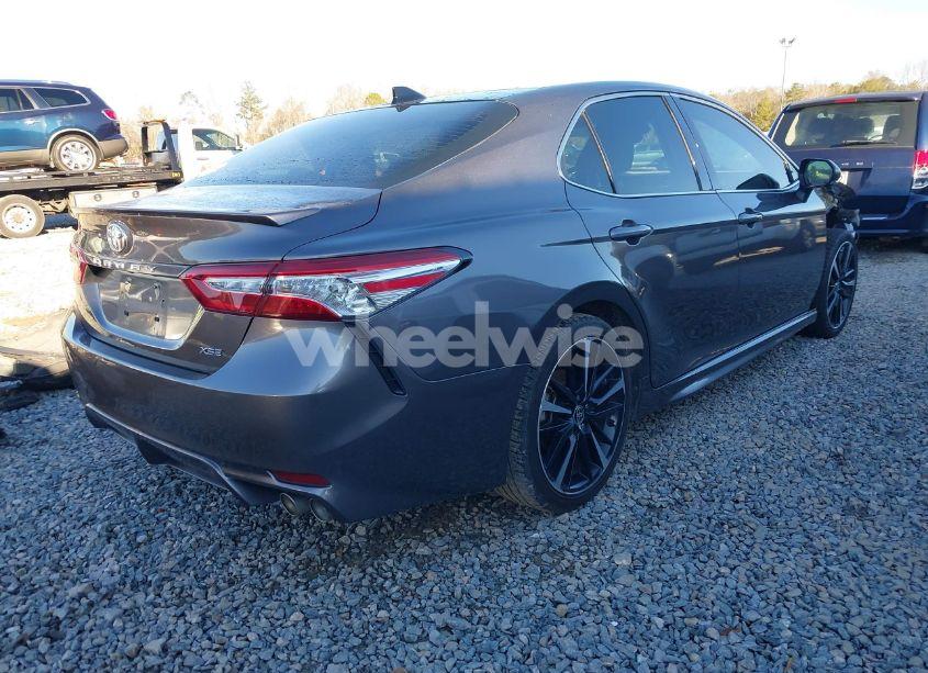 Photo 4 of 2020 Toyota Camry XSE (VIN 4T1K61AK0LU955046)