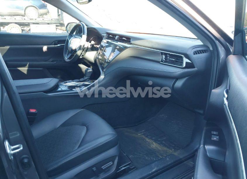 Photo 5 of 2020 Toyota Camry XSE (VIN 4T1K61AK0LU955046)