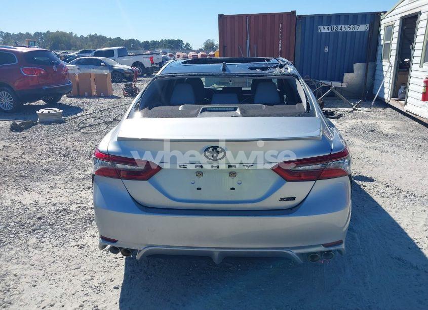 Photo 16 of 2021 Toyota Camry XSE (VIN 4T1K61AK0MU411616)