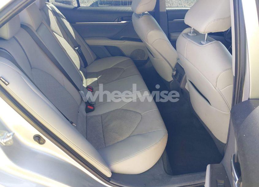 Photo 8 of 2021 Toyota Camry XSE (VIN 4T1K61AK0MU411616)