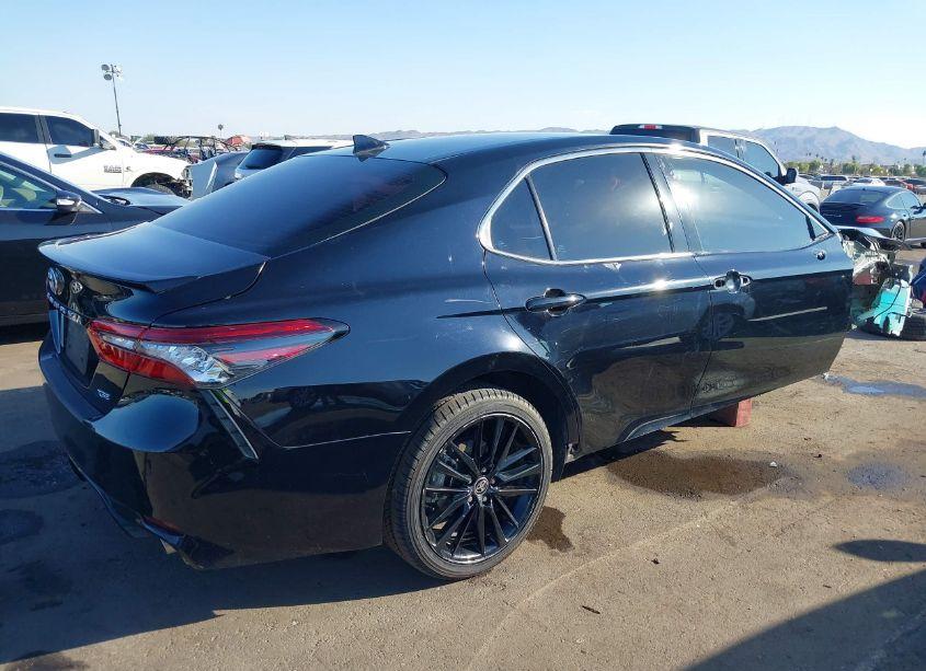 Photo 4 of 2021 Toyota Camry XSE (VIN 4T1K61AK0MU485554)