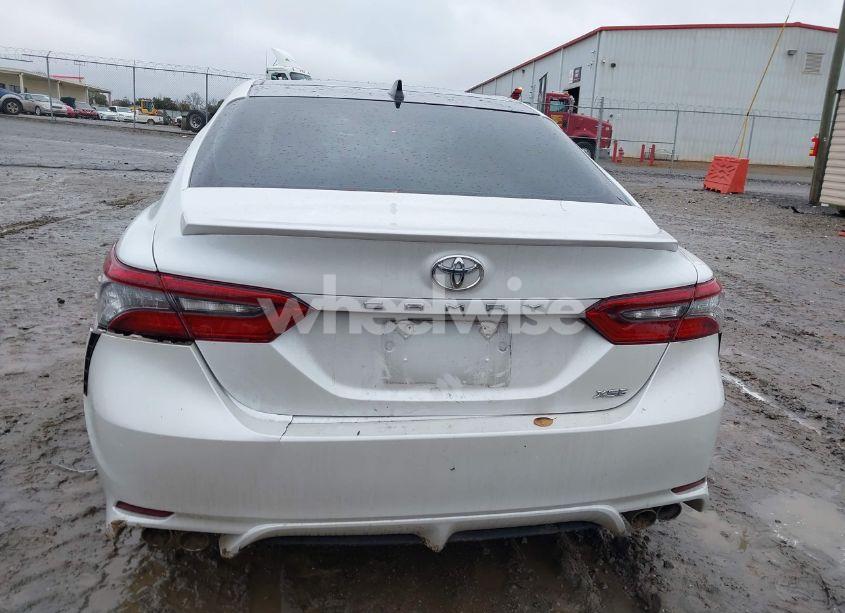 Photo 16 of 2021 Toyota Camry XSE (VIN 4T1K61AK0MU522991)