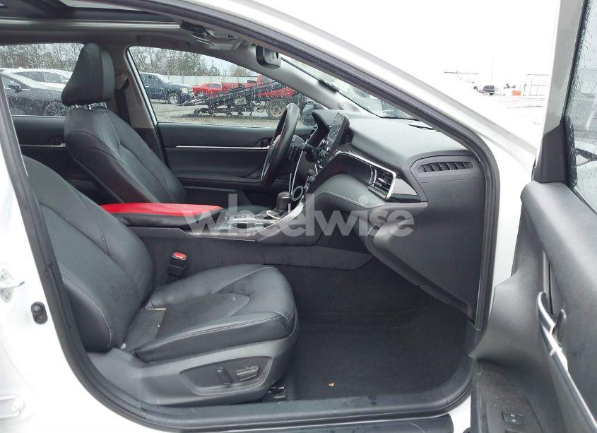 Photo 5 of 2021 Toyota Camry XSE (VIN 4T1K61AK0MU522991)