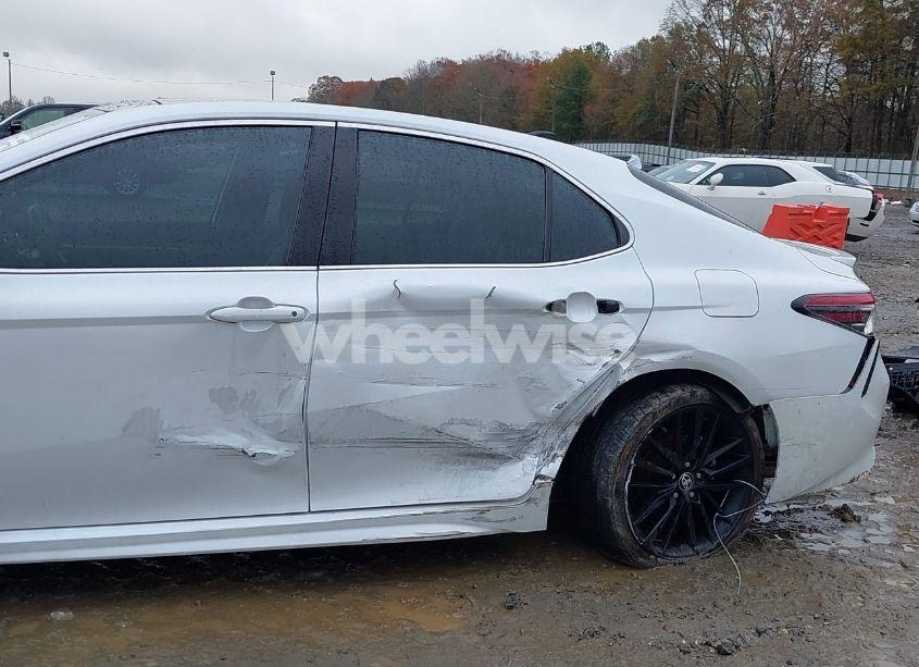 Photo 6 of 2021 Toyota Camry XSE (VIN 4T1K61AK0MU522991)