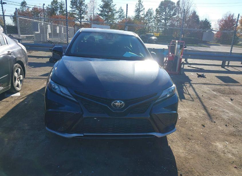 Photo 12 of 2021 Toyota Camry XSE (VIN 4T1K61AK0MU533490)