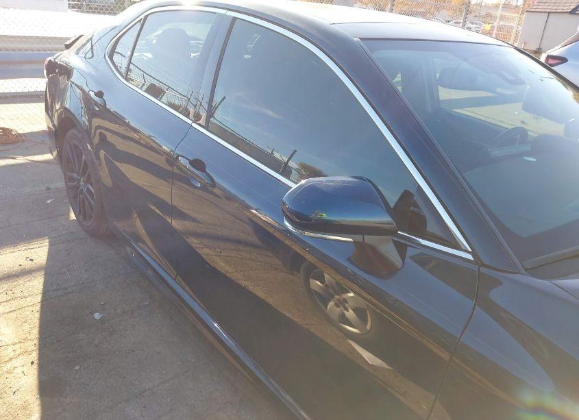 Photo 13 of 2021 Toyota Camry XSE (VIN 4T1K61AK0MU533490)