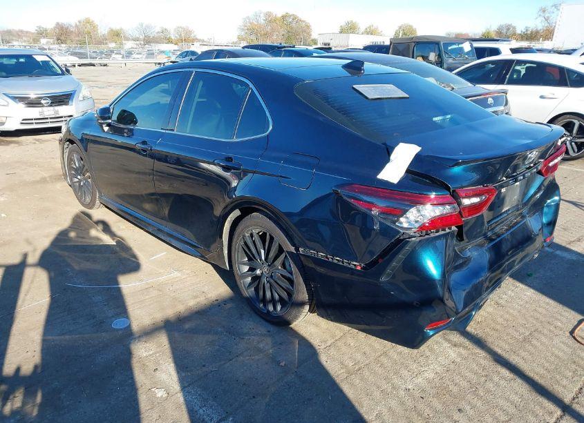 Photo 3 of 2021 Toyota Camry XSE (VIN 4T1K61AK0MU533490)