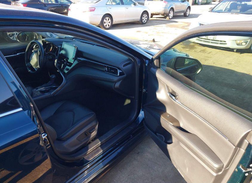 Photo 5 of 2021 Toyota Camry XSE (VIN 4T1K61AK0MU533490)