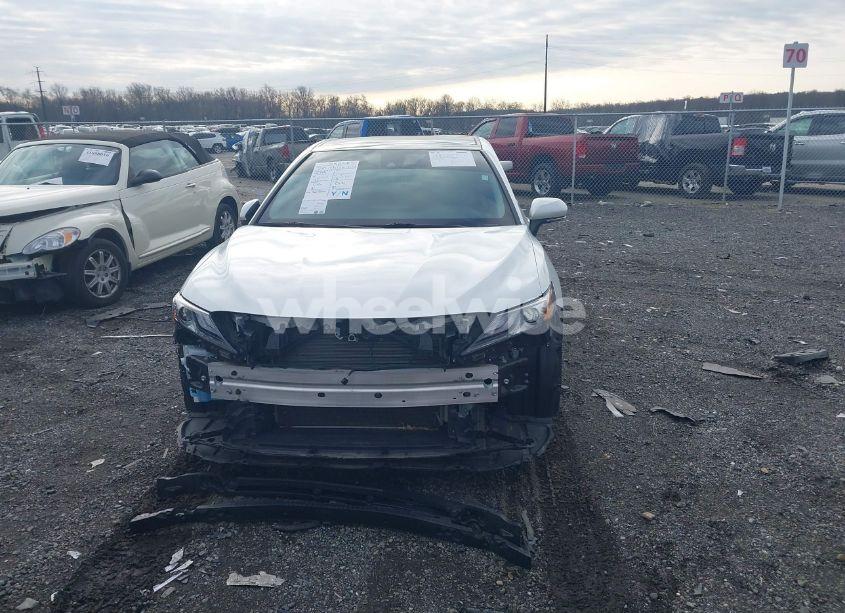 Photo 11 of 2021 Toyota Camry XSE (VIN 4T1K61AK0MU566473)