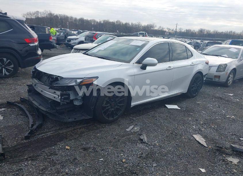 Photo 2 of 2021 Toyota Camry XSE (VIN 4T1K61AK0MU566473)