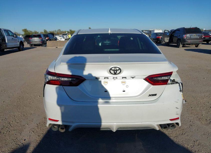 Photo 16 of 2022 Toyota Camry XSE (VIN 4T1K61AK0NU028387)