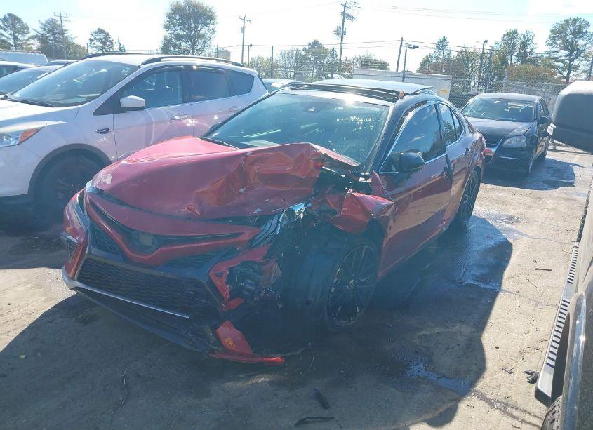 Photo 2 of 2022 Toyota Camry XSE (VIN 4T1K61AK0NU033783)