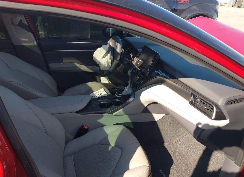 Photo 5 of 2022 Toyota Camry XSE (VIN 4T1K61AK0NU033783)