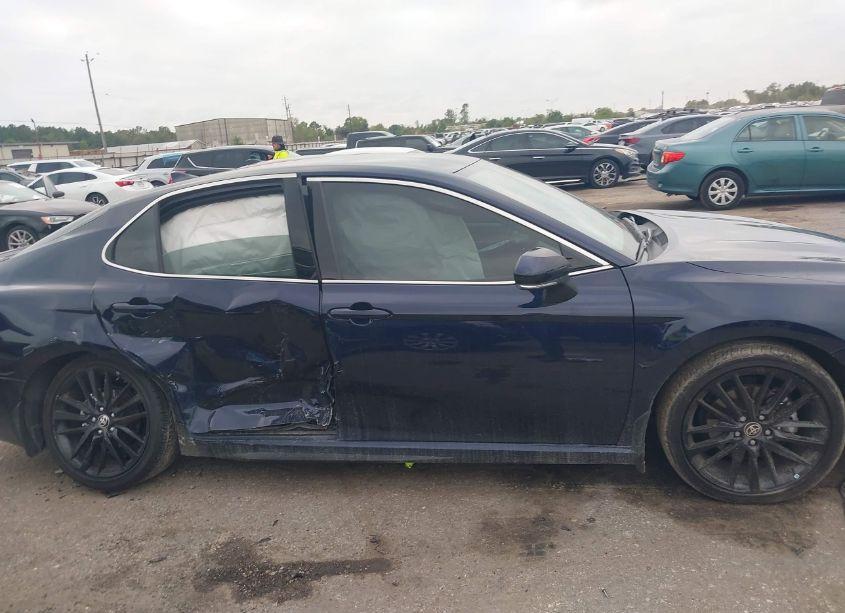 Photo 13 of 2022 Toyota Camry XSE (VIN 4T1K61AK0NU719144)