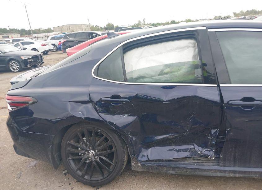 Photo 6 of 2022 Toyota Camry XSE (VIN 4T1K61AK0NU719144)