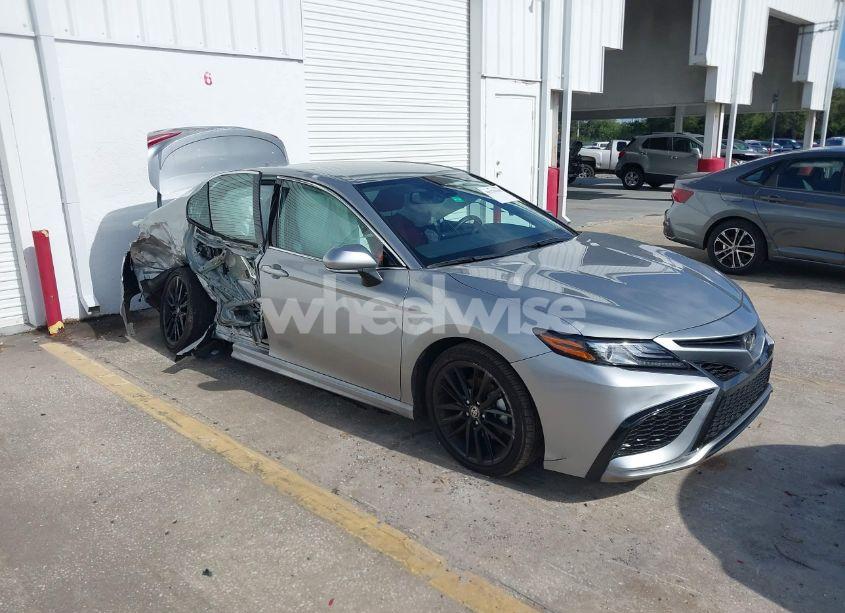 2024 Toyota Camry XSE (VIN 4T1K61AK0RU223248) main photo