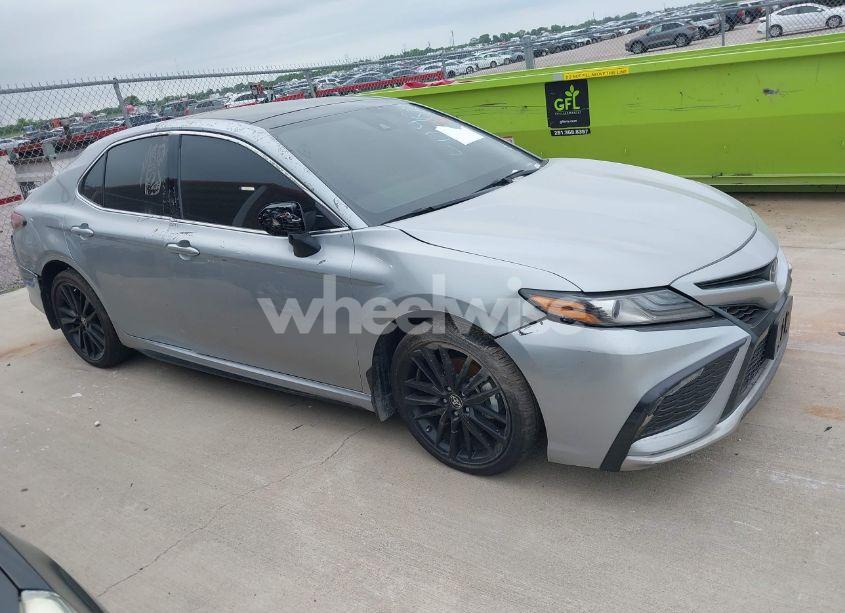 2024 Toyota Camry XSE (VIN 4T1K61AK0RU244634) main photo
