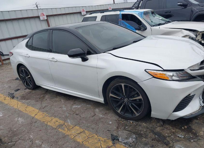 Photo 13 of 2020 Toyota Camry XSE (VIN 4T1K61AK1LU304914)