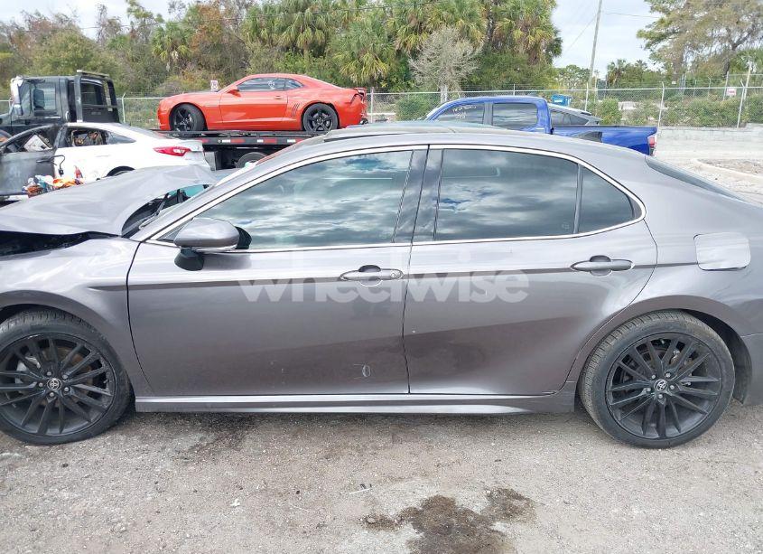 Photo 14 of 2021 Toyota Camry XSE (VIN 4T1K61AK1MU427887)