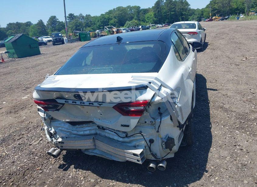Photo 16 of 2021 Toyota Camry XSE (VIN 4T1K61AK1MU431051)