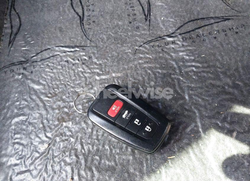 Photo 11 of 2021 Toyota Camry XSE (VIN 4T1K61AK1MU454118)