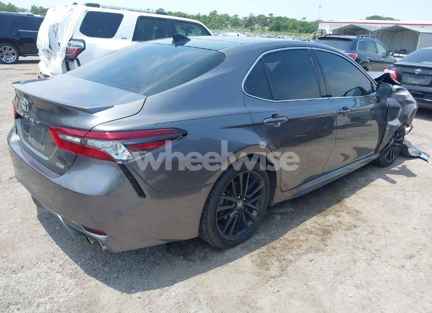 Photo 4 of 2021 Toyota Camry XSE (VIN 4T1K61AK1MU560049)