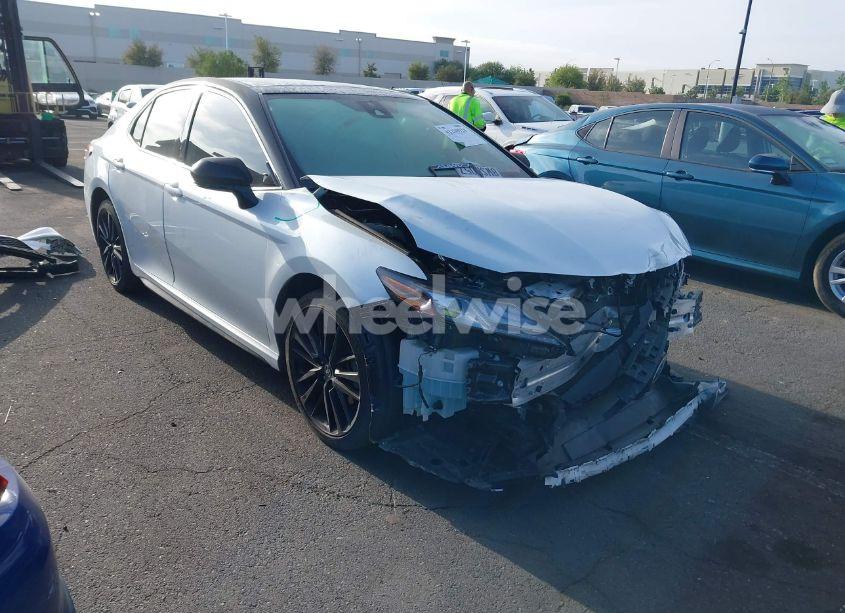Photo 14 of 2021 Toyota Camry XSE (VIN 4T1K61AK1MU585677)