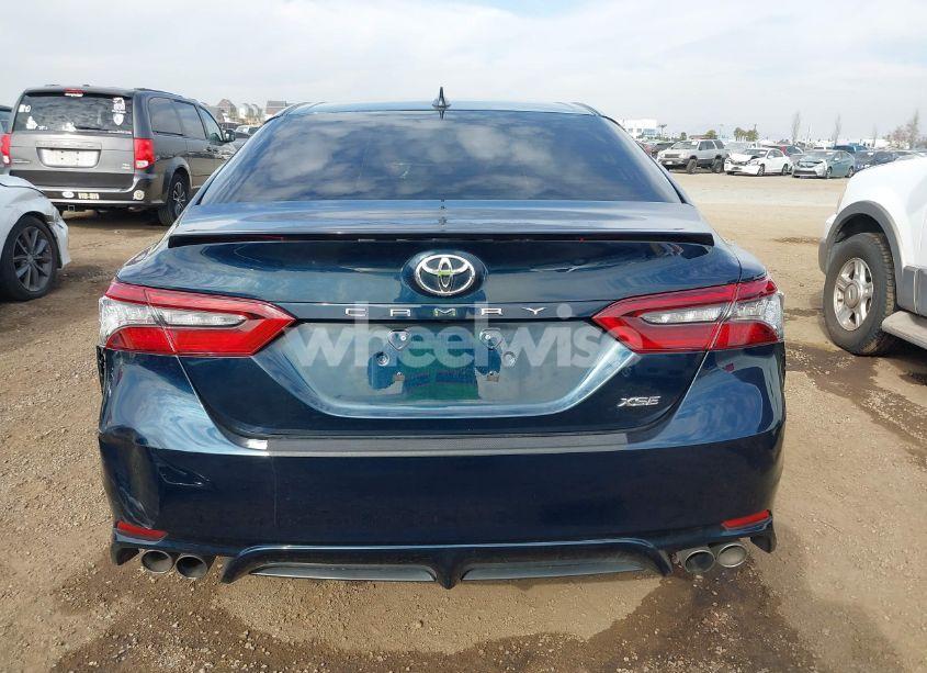 Photo 16 of 2021 Toyota Camry XSE (VIN 4T1K61AK1MU590474)