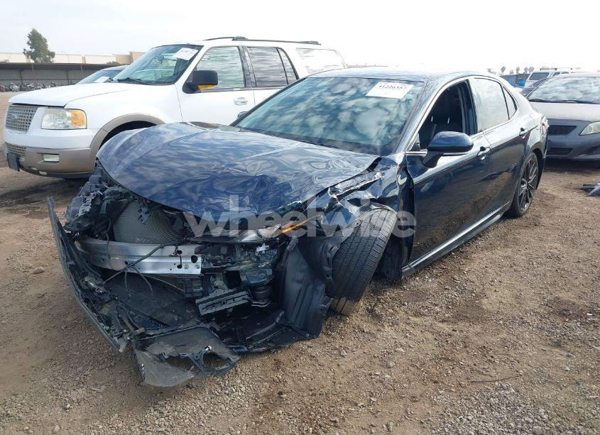 Photo 2 of 2021 Toyota Camry XSE (VIN 4T1K61AK1MU590474)