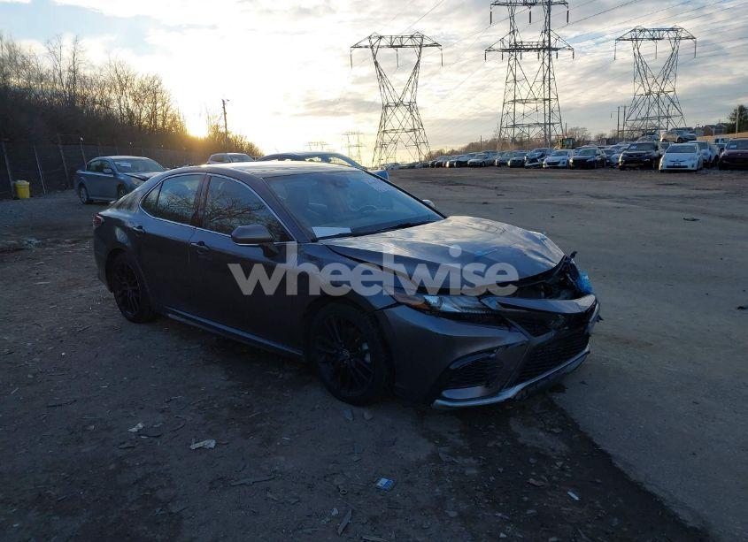 2021 Toyota Camry XSE (VIN 4T1K61AK1MU602400) main photo