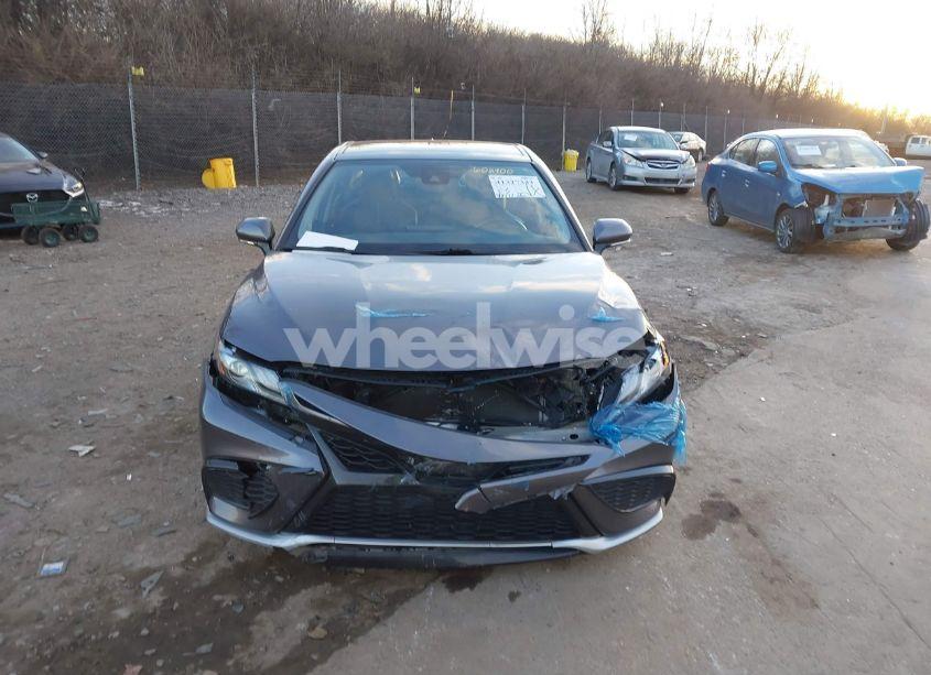 Photo 12 of 2021 Toyota Camry XSE (VIN 4T1K61AK1MU602400)